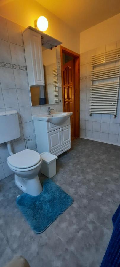 Hi-Bp Garden City Batsanyi Apartment 3 Rooms, Apartment Upstairs Near The City Train With Free Parking Budapest Eksteriør billede