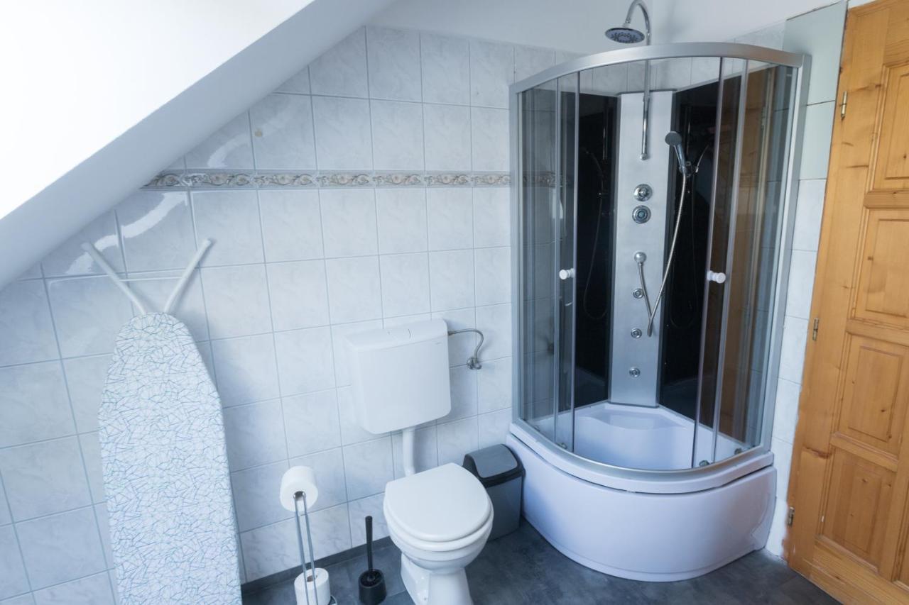Hi-Bp Garden City Batsanyi Apartment 3 Rooms, Apartment Upstairs Near The City Train With Free Parking Budapest Eksteriør billede