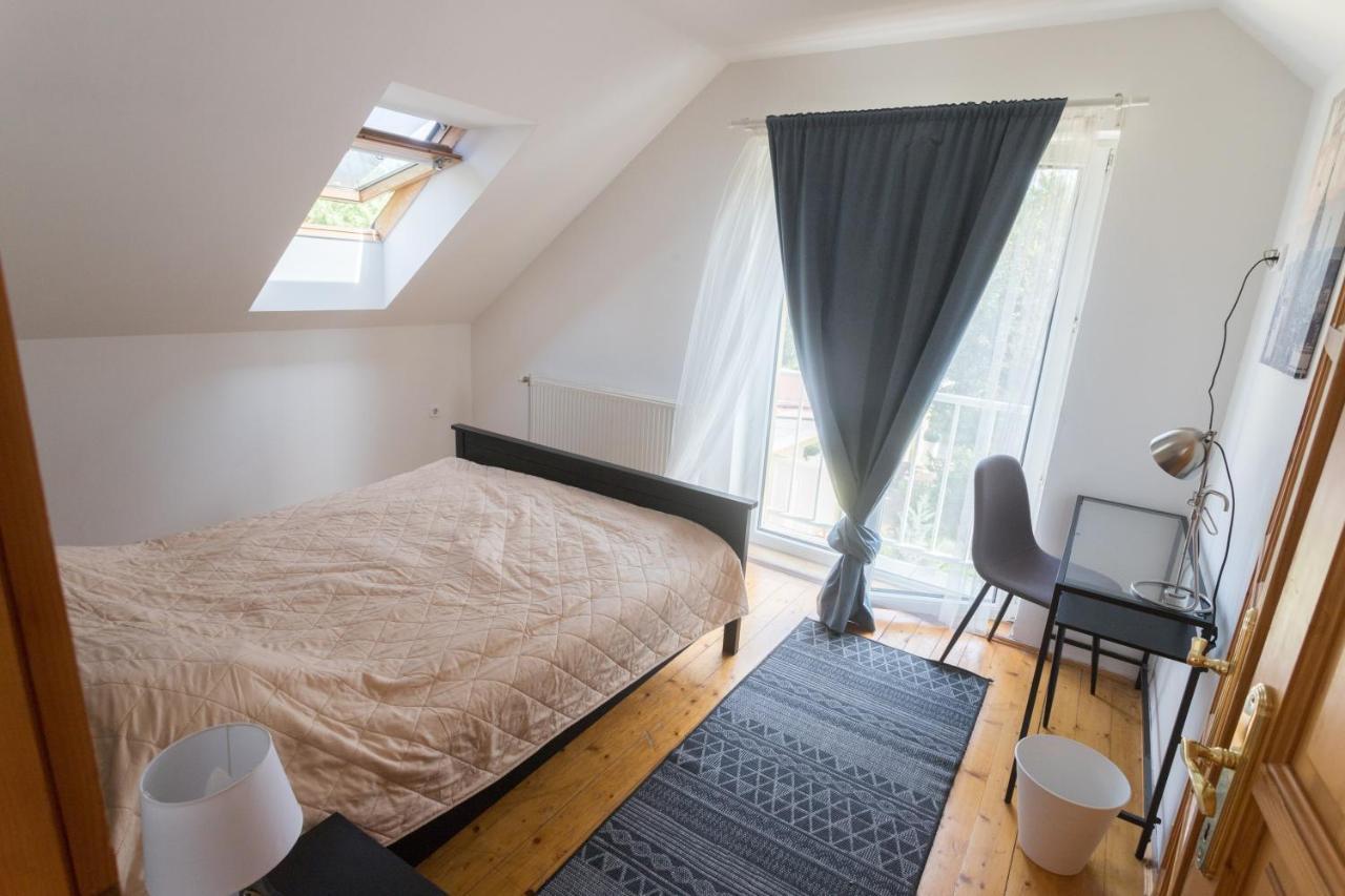 Hi-Bp Garden City Batsanyi Apartment 3 Rooms, Apartment Upstairs Near The City Train With Free Parking Budapest Eksteriør billede